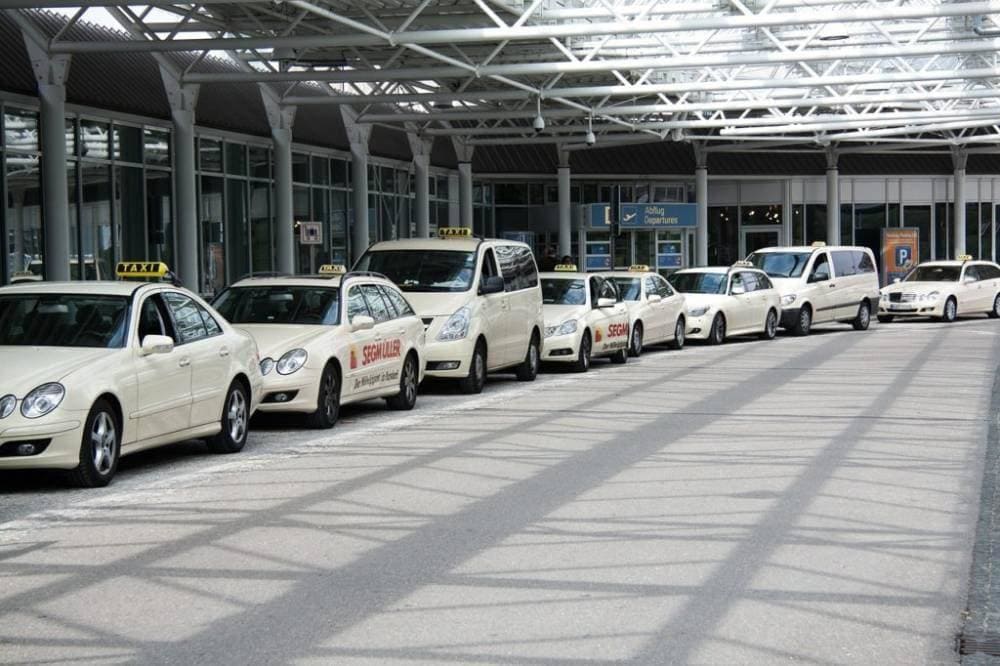 Việc bắt taxi tại sân bay Munich có thể dễ dàng thực hiện